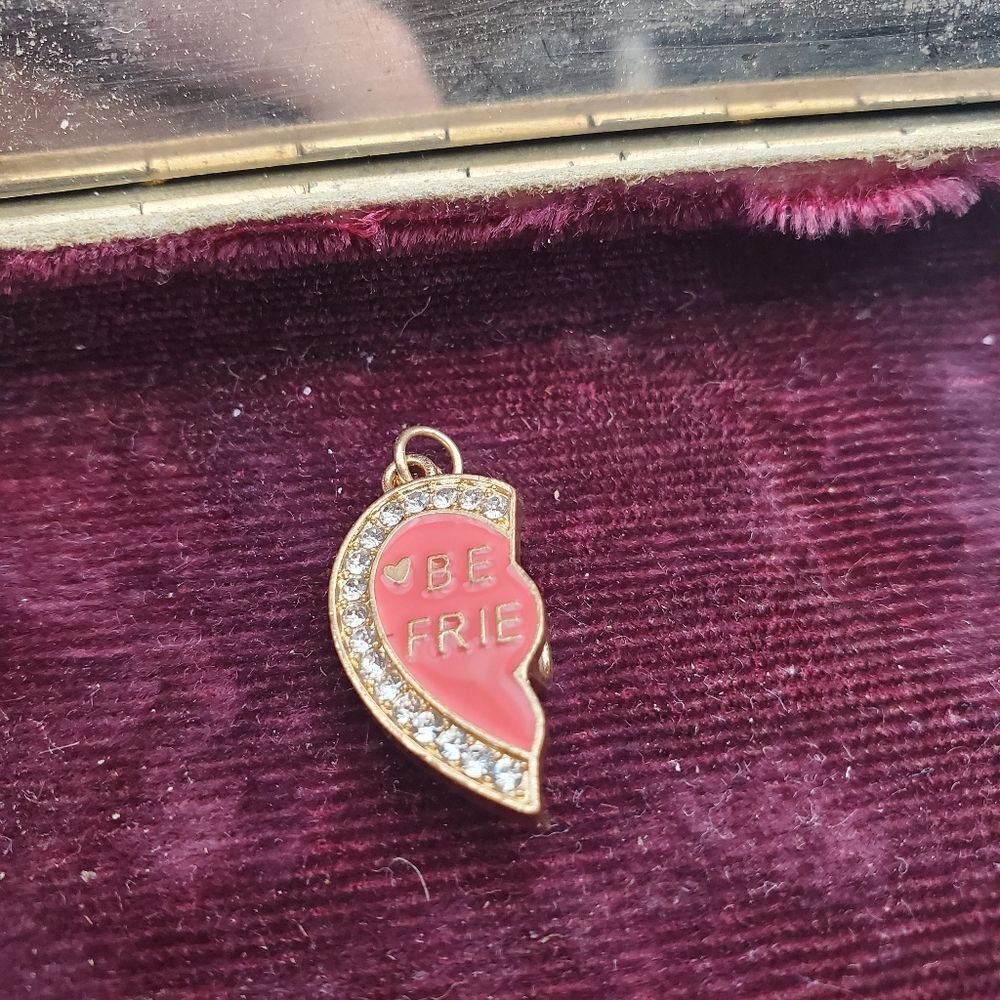 Half of‎ my heart best friends necklace pendant